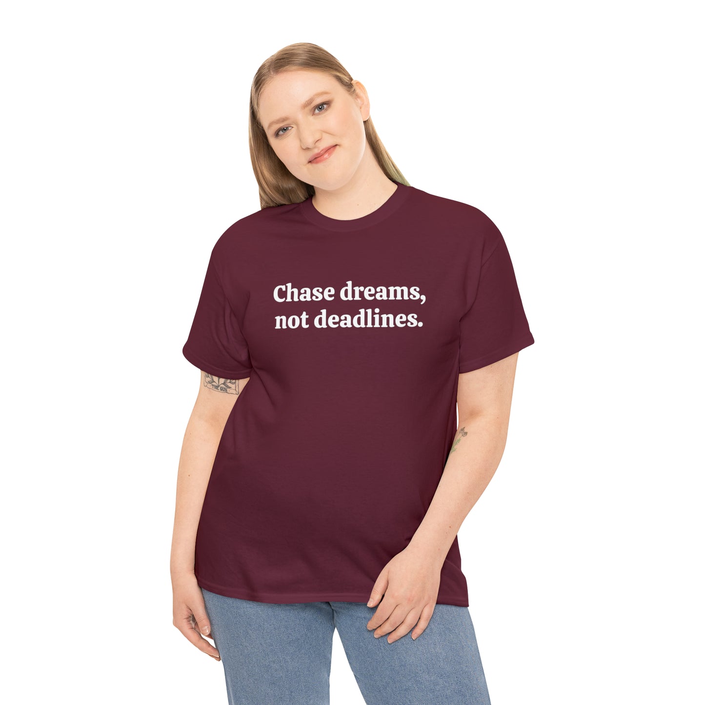 Chase dreams, not deadlines - Unisex Heavy Cotton Tee